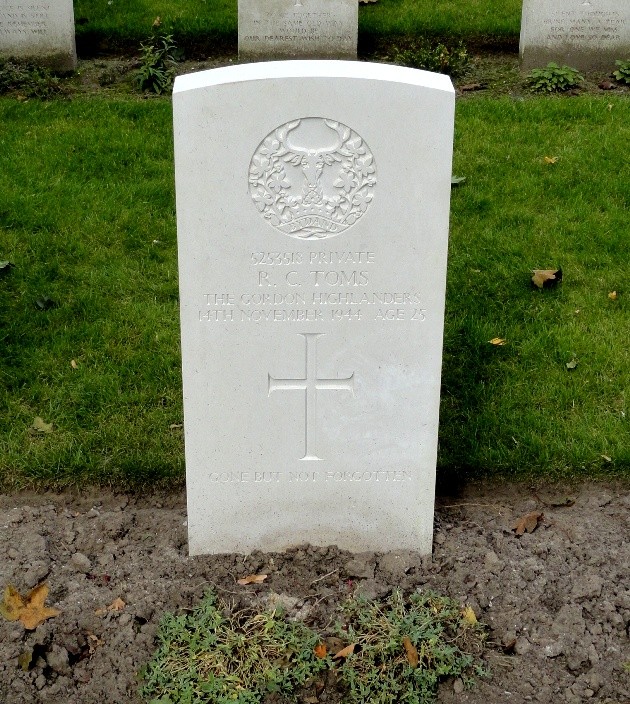 Robin Charles Toms Robin Charles Toms