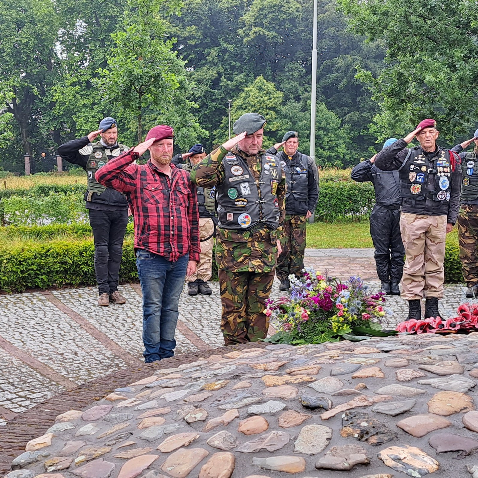 Visit  Dutch Veterans Motorcyclists Foundation