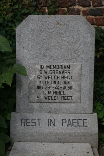 Graham McNeil Graham McNeil